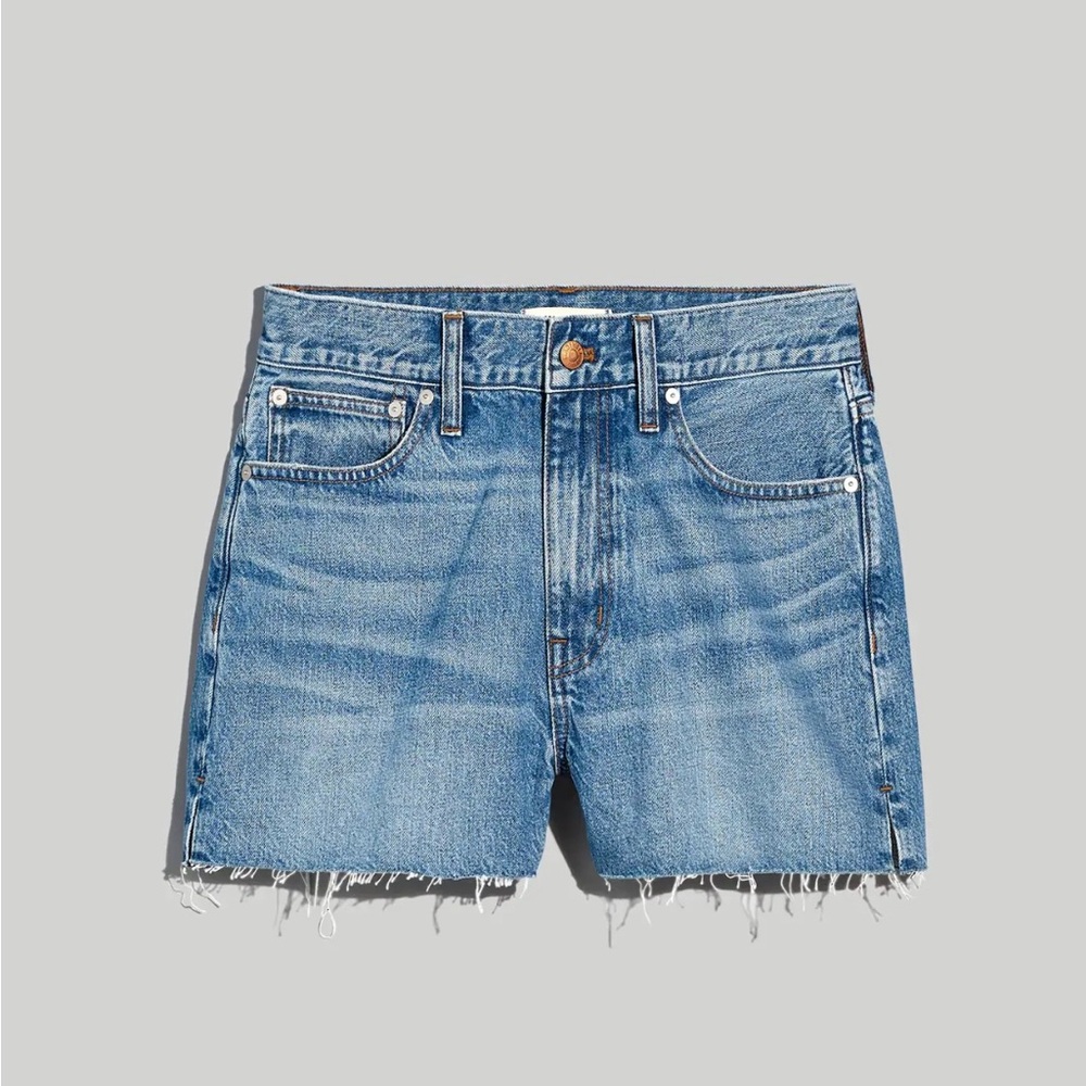 Madewell Relaxed Denim Shorts
Wisner Wash, Size 28